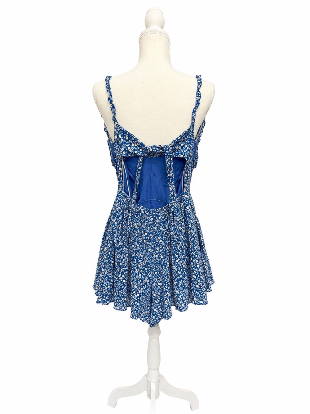 Princess Polly Thunderclouds Floral Romper Size 2 Blue Ruffle Cottagecore - Picture 2 of 5